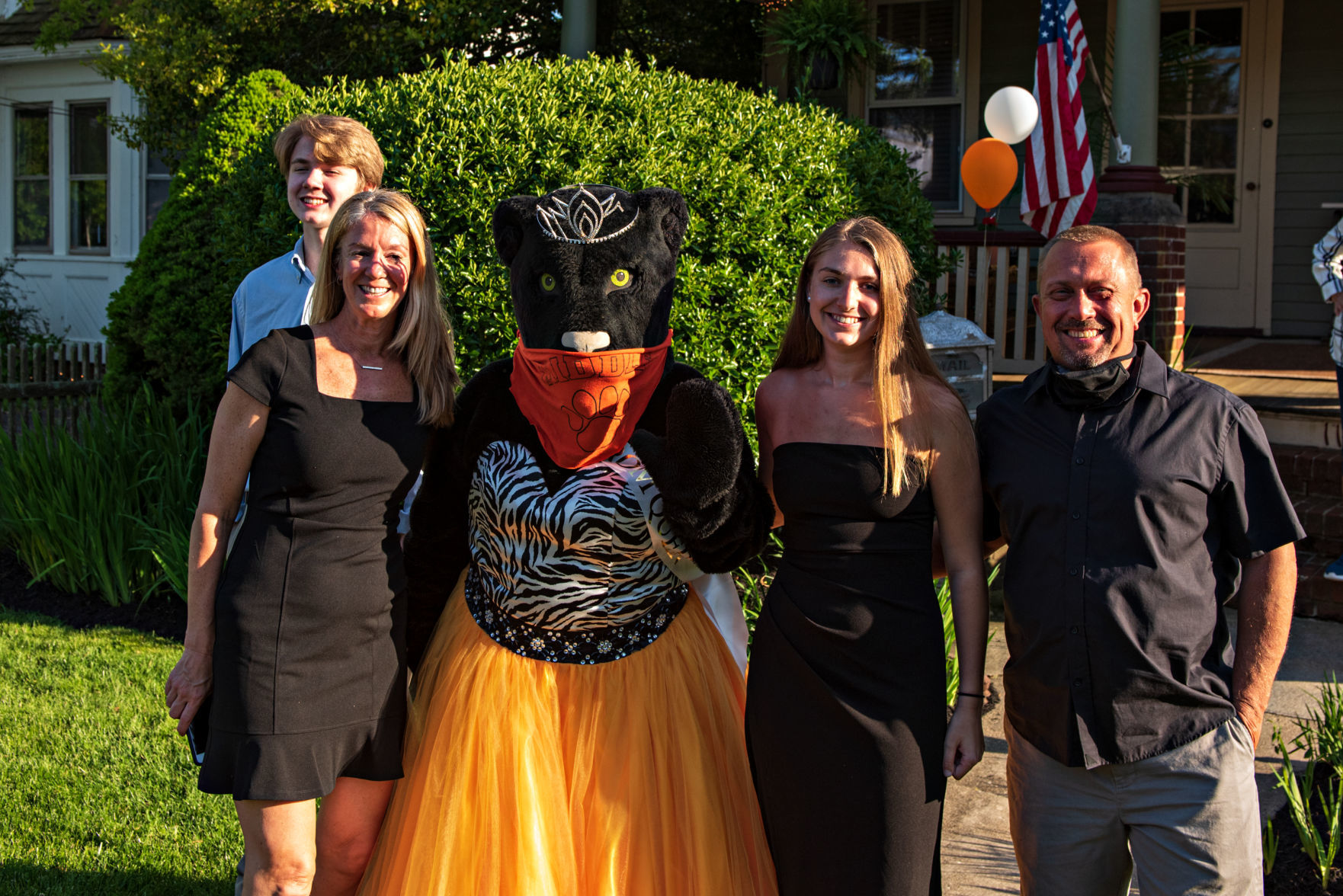 051620_nws_middleporchprom